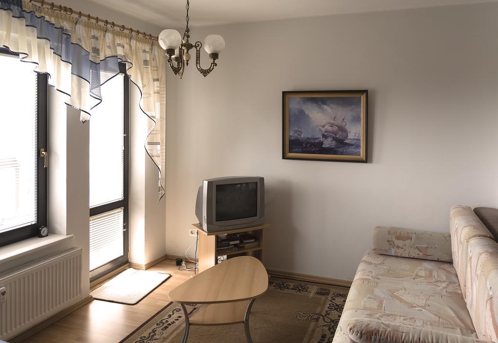 Paernu Karusselli Beach Apartment Экстерьер фото